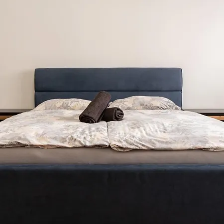 Modern 2br Gem In Center Appartement *